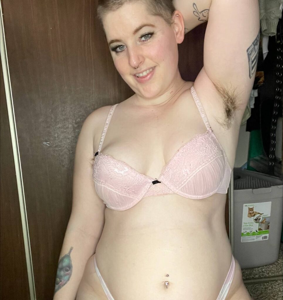 Amateur fetish porn creator Phoenix Bates