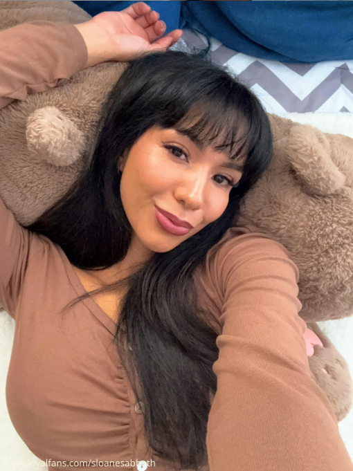 Amateur cuckolding porn creator Sloane Sabbath